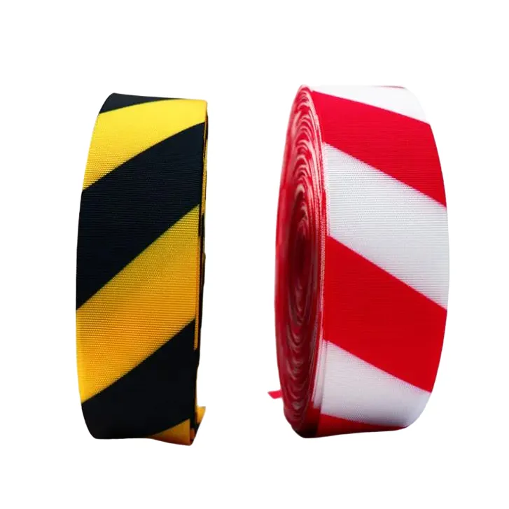 Rudaí a Dhéanann Téip Rabhaidh Dhá Dhath Riachtanach maidir le Sábháilteacht Thionsclaíoch agus Aithint Guaise